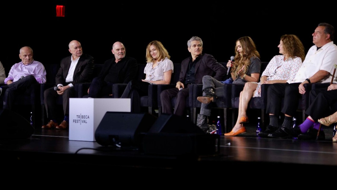 The Sopranos Cast Tearfully Remembers James Gandolfini As They Celebrate The Show’s 25th Anniversary