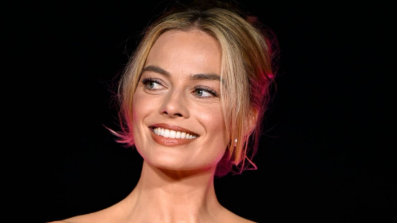 Margot Robbie's Before And After Plastic Surgery