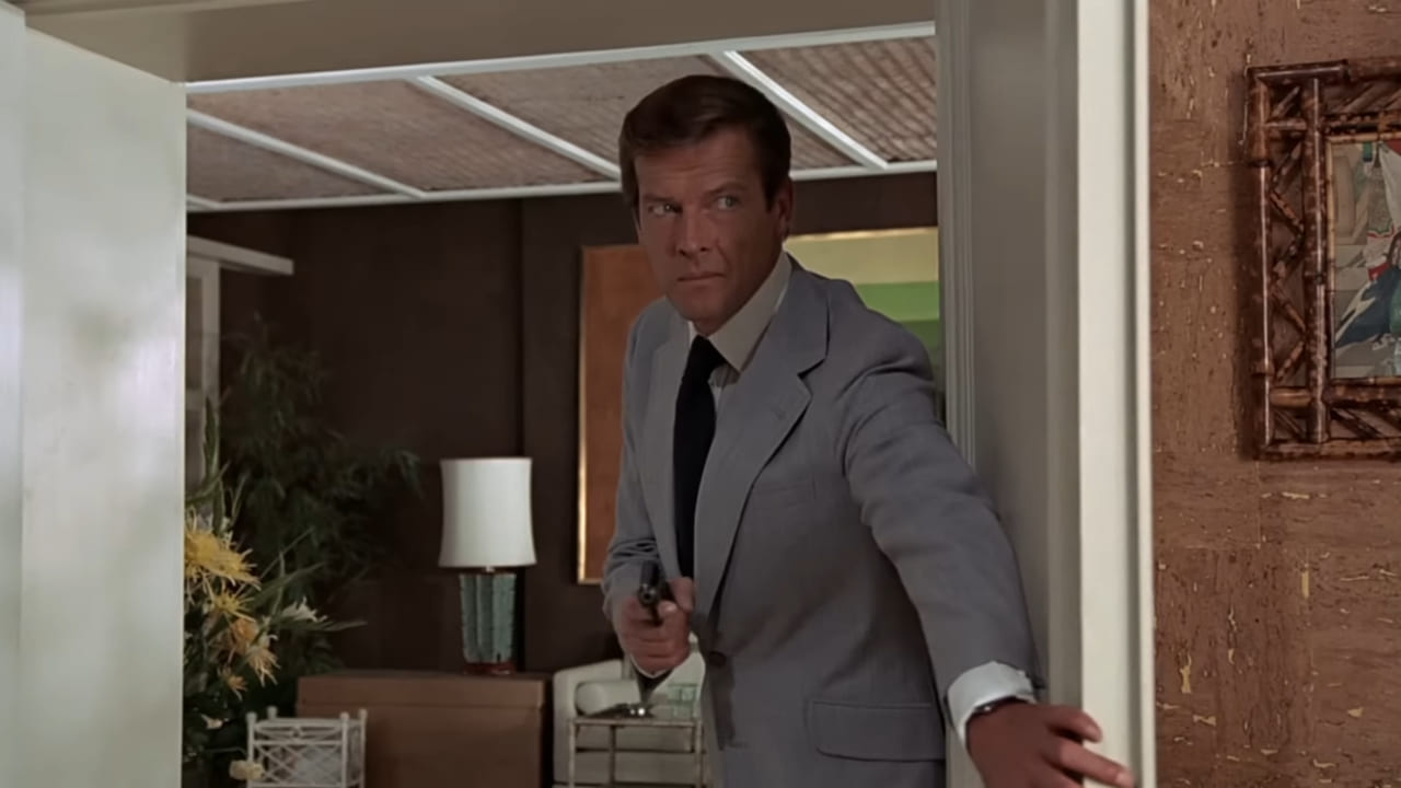 Roger Moore as James Bond (PC: Youtube/James Bond 007)