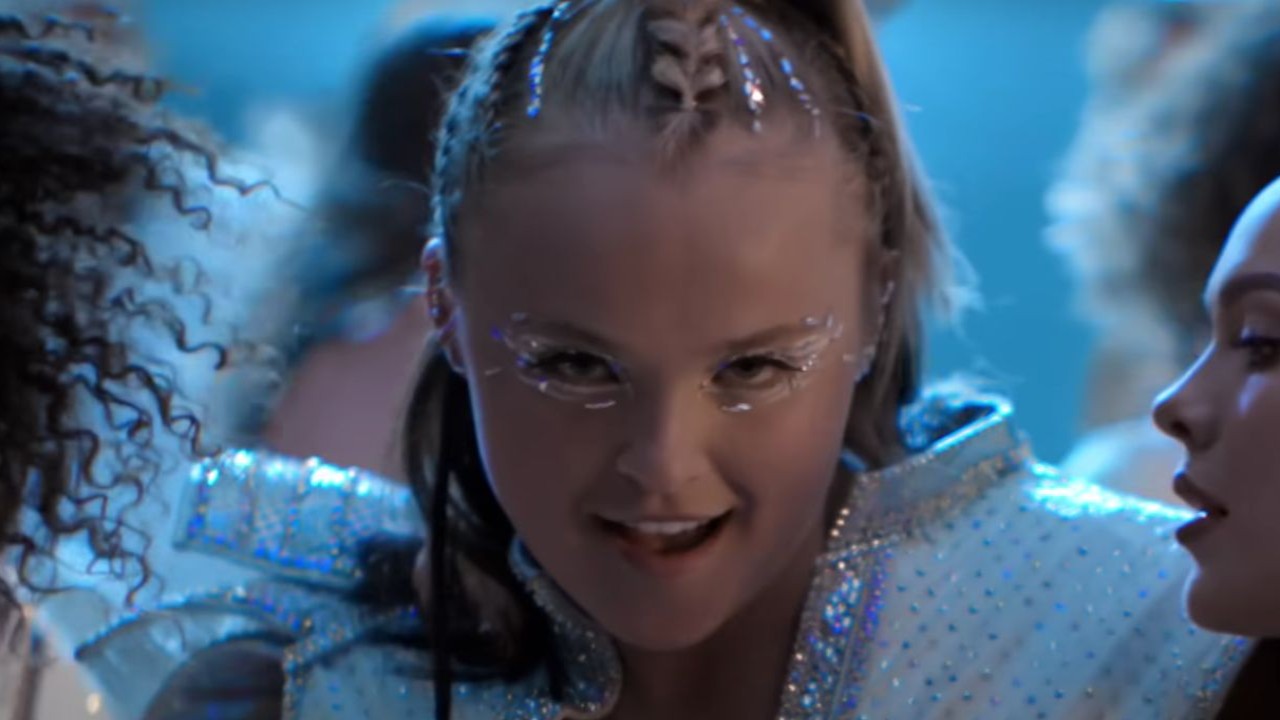 JoJo Siwa Rants About Facing Online Hate For Being Herself, Slams Trolls Publicly