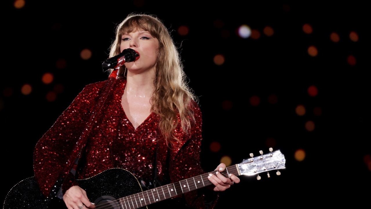 Taylor Swift Pens Heartfelt Note As Eras Tour Completes 100 Shows; See Here 