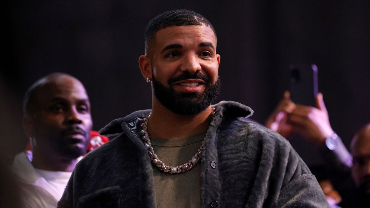 Drake celebrates Father's Day