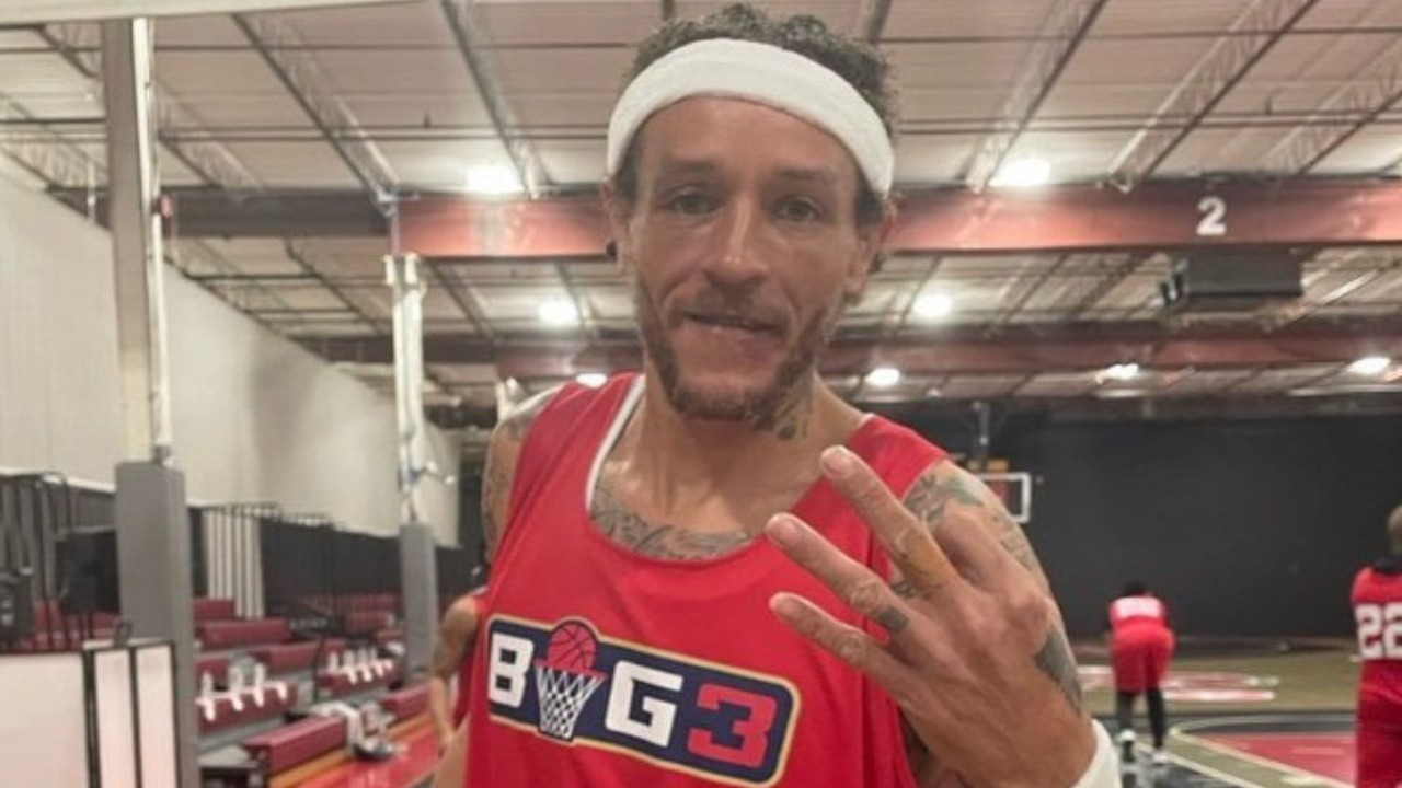 Delonte West Appears Disoriented As Former NBA Player Stumbles Through Parking In Disturbing Viral Video Just Days After Arrest