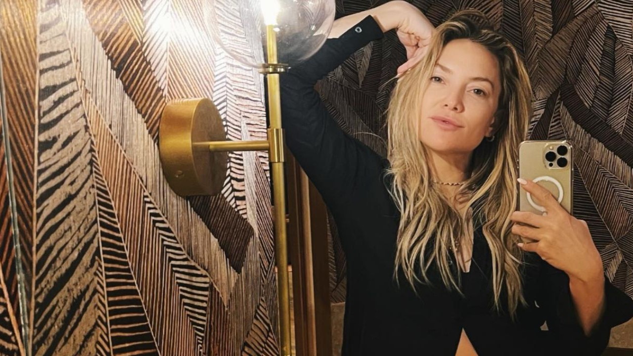 Exploring How Old Is Kate Hudson's Son As She Shares His Pic