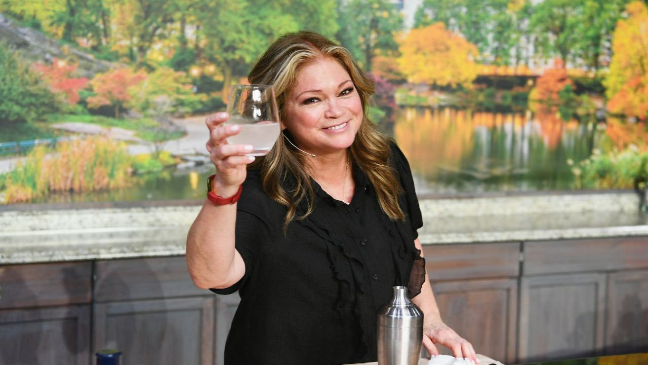 Valerie Bertinelli’s Weight Loss: How the “Home Cooking” Star Lost 40 Pounds