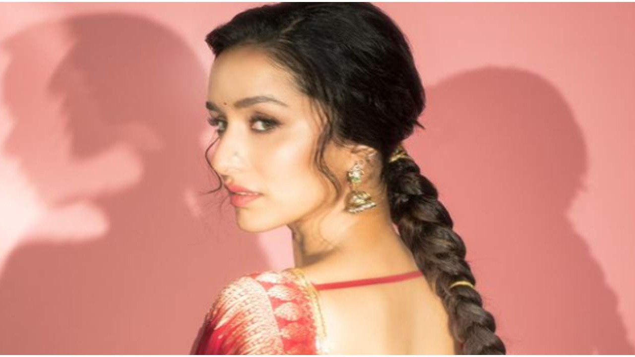 Stree 2 actress Shraddha Kapoor shares hilarious meme ft. dad Shakti Kapoor and we didn't know this crossover was ever needed