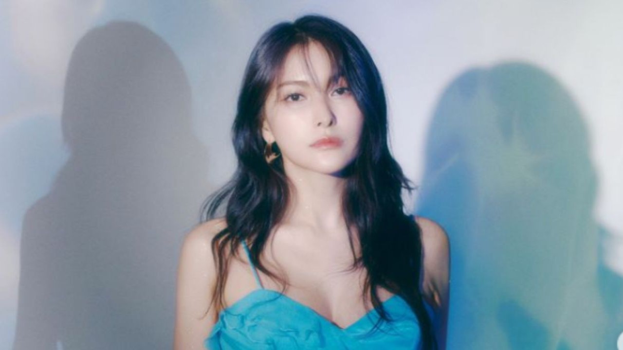 KARA's Gyuri rubbishes rumors claiming domestic violence as reason for injury; Agency comments