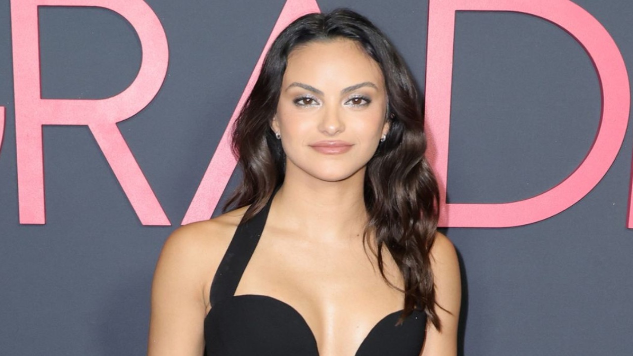 Camila Mendes (via Getty Images)