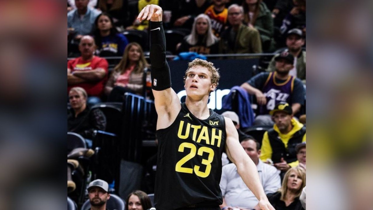 Report: Utah Jazz Favor THIS Golden State Warriors Youngster in Potential Lauri Markkanen Trade