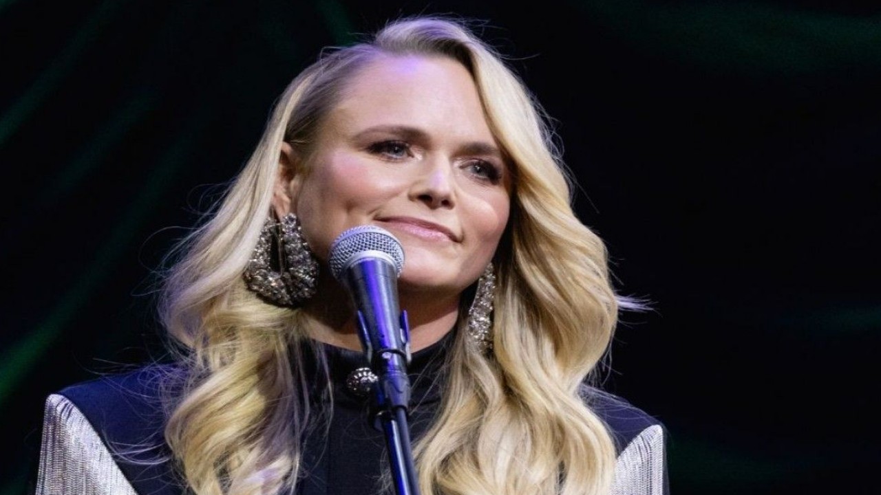 Miranda Lambert Announces New Album Postcards From Texas; Unveils Third Single Alimony, Highlighting Her Country Roots