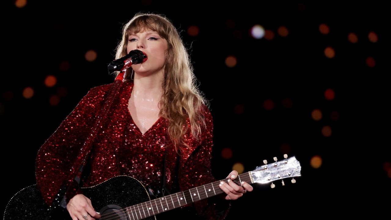 Did Taylor Swift Tease New Album At Dublin Eras Tour Show? Fans Guess Rep TV