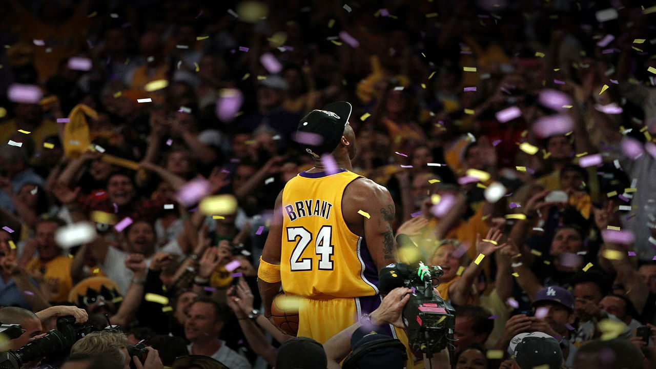 How Much Money Will Kobe Bryant’s Final Lakers Game Jacket Fetch in ...