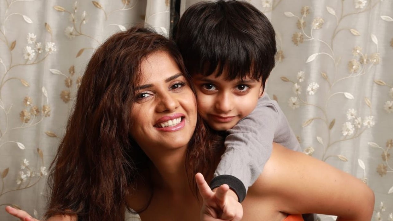 Dalljiet Kaur shares sweet moments with son after separation from second husband Nikhil Patel