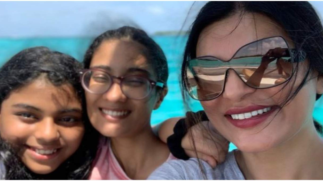 Sushmita Sen with her daughters, Renee and Alisah