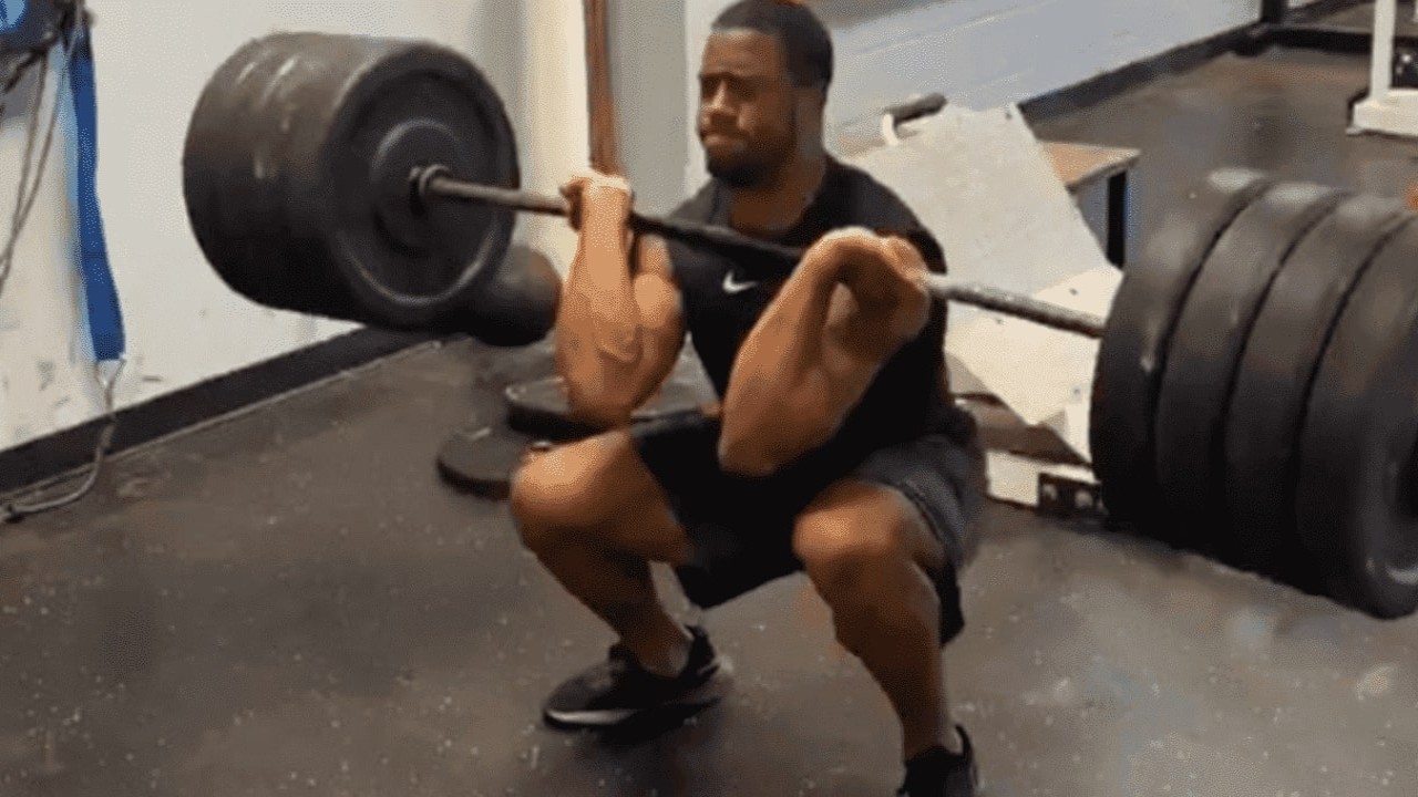 Nick Chubb has NFL fans shook after squatting 540 lbs in viral workout video 8 months post knee surgeries: 'built different'