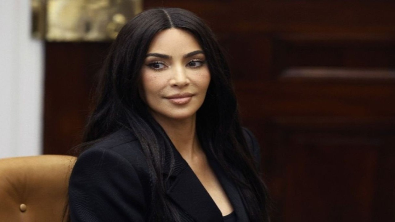 Kim Kardashian Reveals How She Sustained her Finger Injuries; Find Out