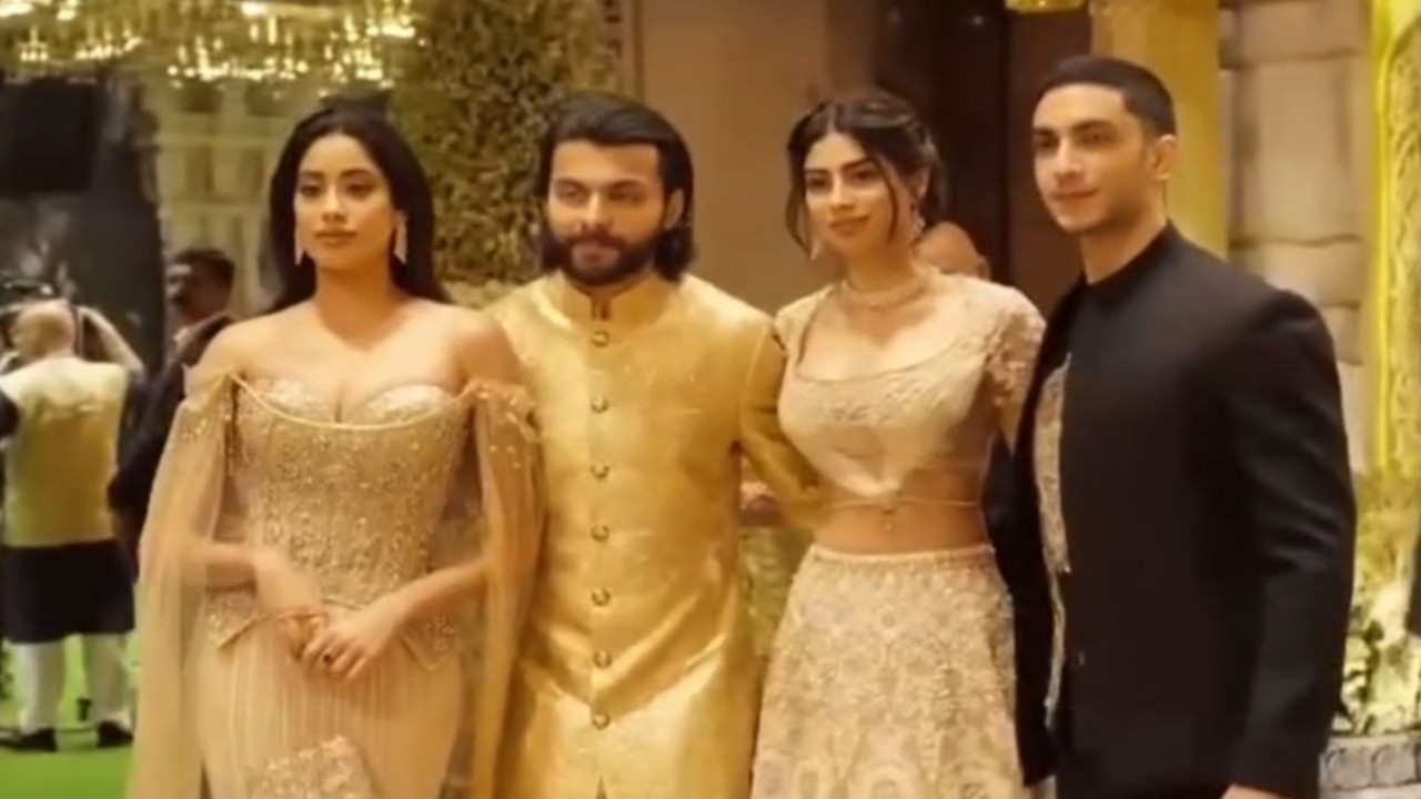 Janhvi Kapoor, Shikhar Pahariya, Khushi Kapoor and Vedang Raina 