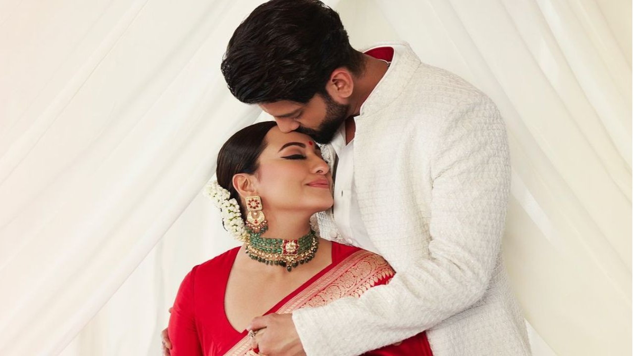 Sonakshi Sinha admits there were gatecrashers at her wedding with Zaheer Iqbal (Instagram/@aslisona)