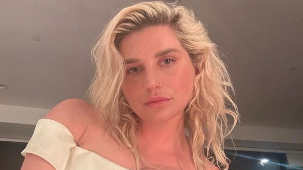 'She's Been Through A Lot': Kesha Hits Back at Those Body Shaming Her; Shares Bikini Ph...