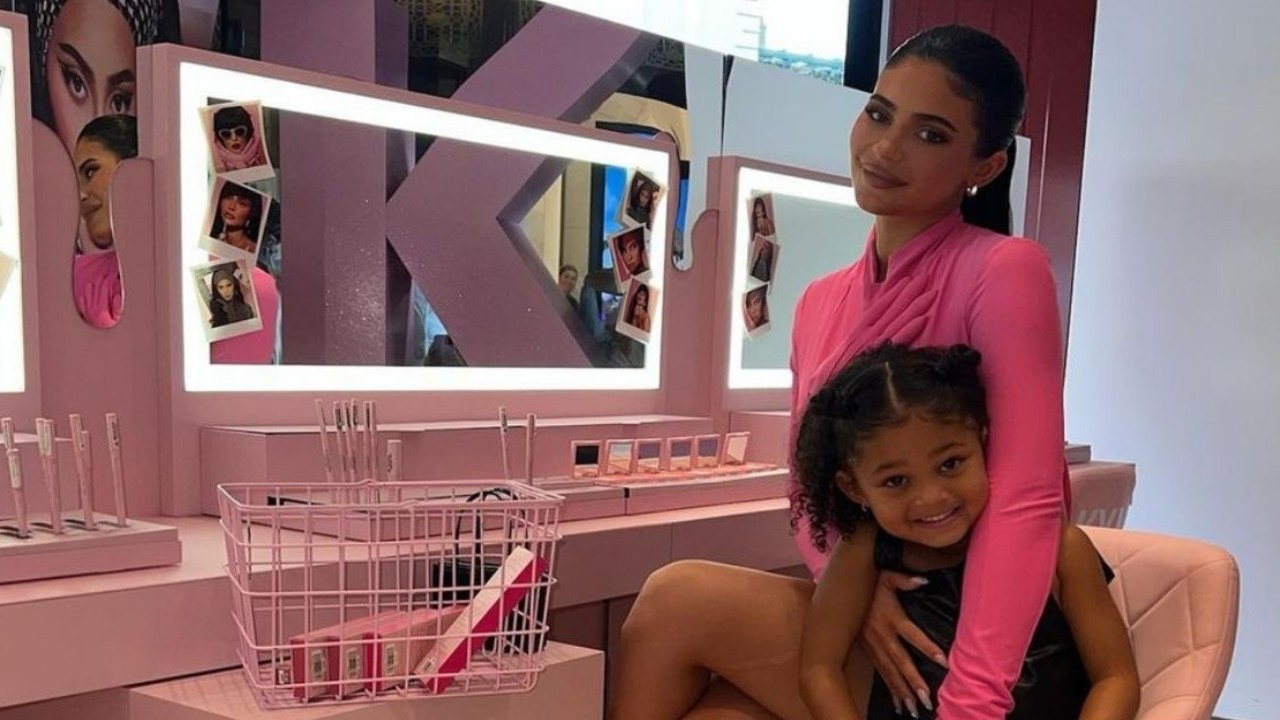 Kylie Jenner Is A Germaphobe & Has Strict Policy for Meeting Stormi 