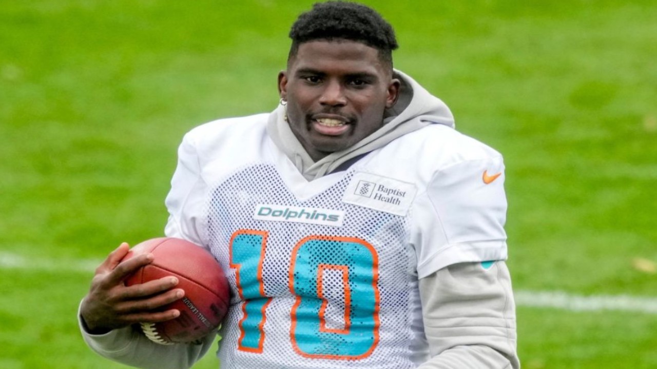 Tyreek Hill Makes Dolphins History After Becoming First Member of Madden NFL 25’s 99 Club