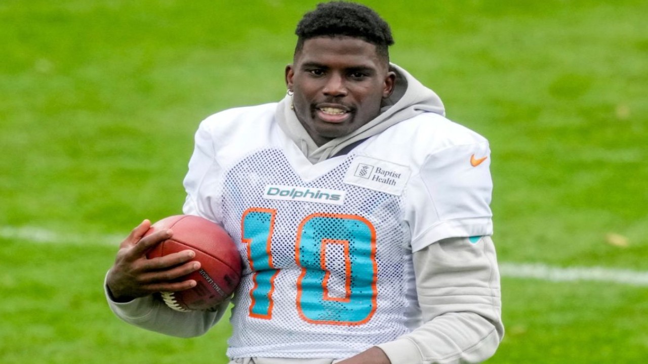 Tyreek Hill Wants to Win Super Bowl Next Year; Dolphins Star Not Concerned About Contract Extension