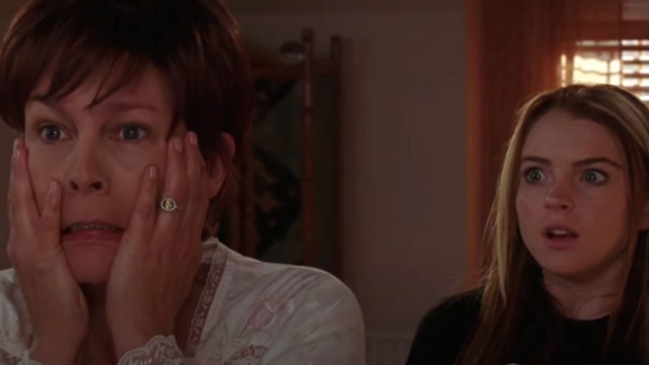 Jamie Lee Curtis and Lindsay Lohan in a still from Freaky Friday (Image via YouTube/Disney UK)
