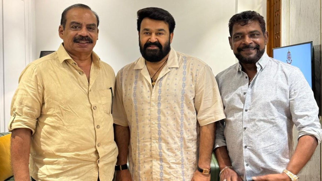 Mohanlal teams up with Sathyan Anthikad