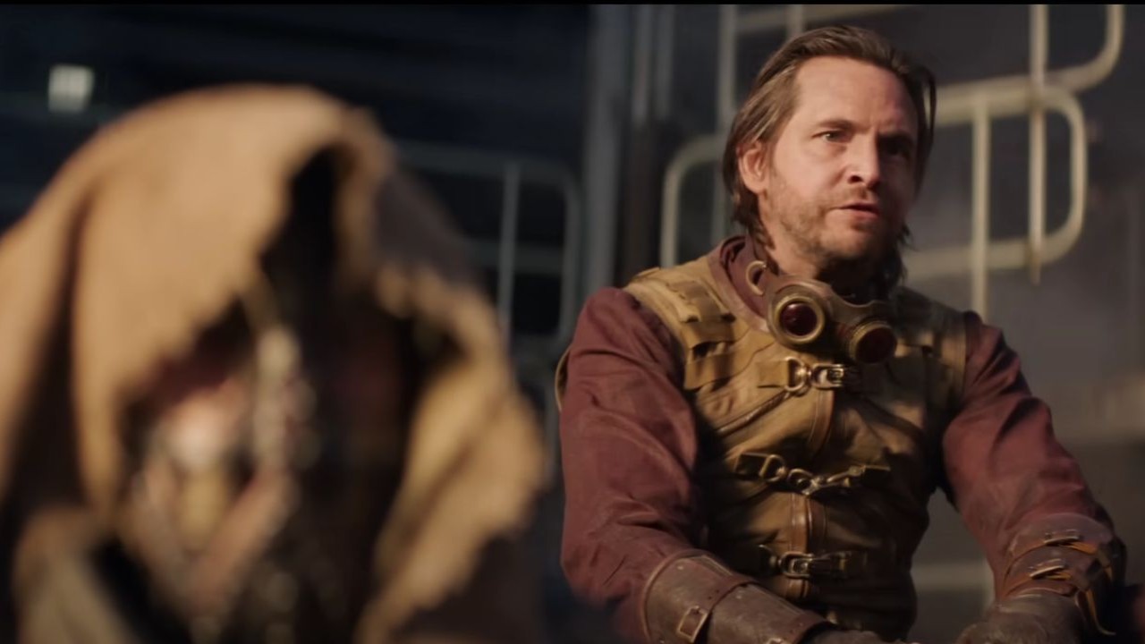Aaron Stanford is excited about his Pyro suit 
