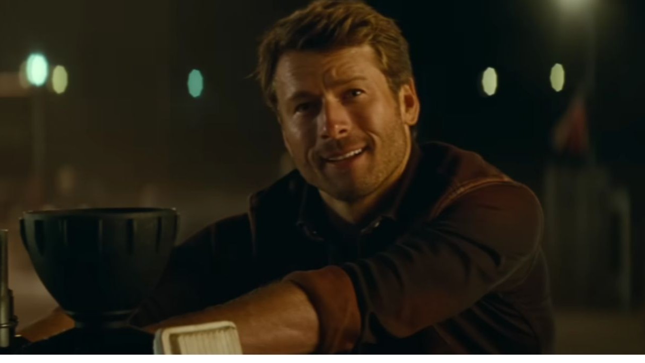 Glen Powell (Image via YouTube/ Universal Pictures)