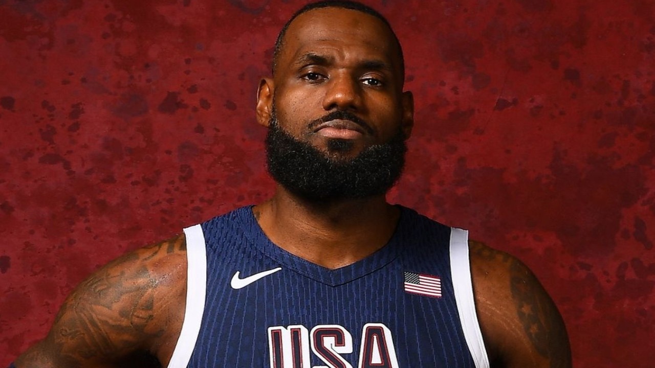 Video: How LeBron James reacted to Stephen Curry naming him Flag Bearer for Team USA at 2024 Paris Olympics