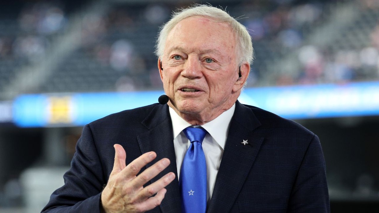 Jerry Jones Uses Patrick Mahomes Reference to Share How He Deals With Contracts Amid CeeDee Lamb and Dak Prescott Negotiations