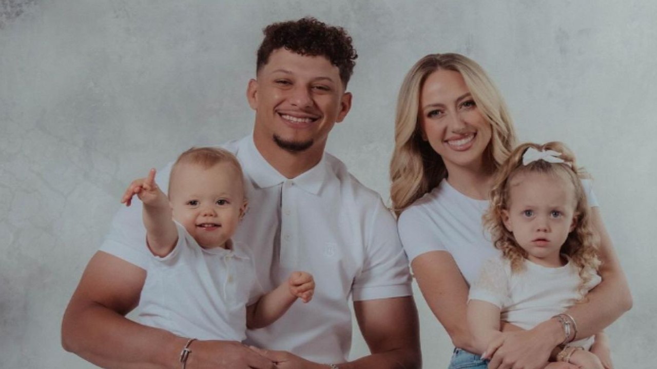 Patrick Mahomes and his wife and children [Credit-Instagram@brittanylynne]