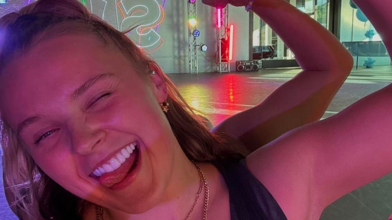 Jojo Siwa posts an adorable video with his girlfriend Dakayla Wilson confirming their relationship. Watch here