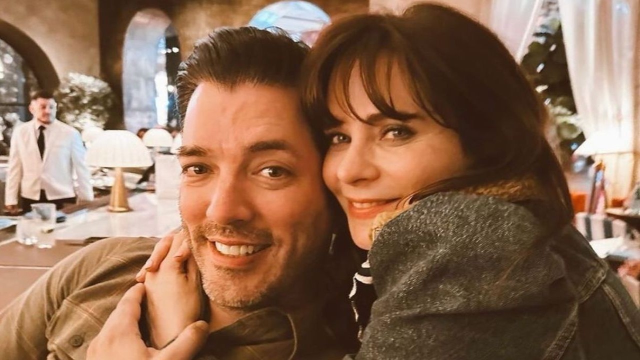 Jonathan Scott predicts he will ‘absolutely cry’ at his wedding to Zooey Deschanel; details inside