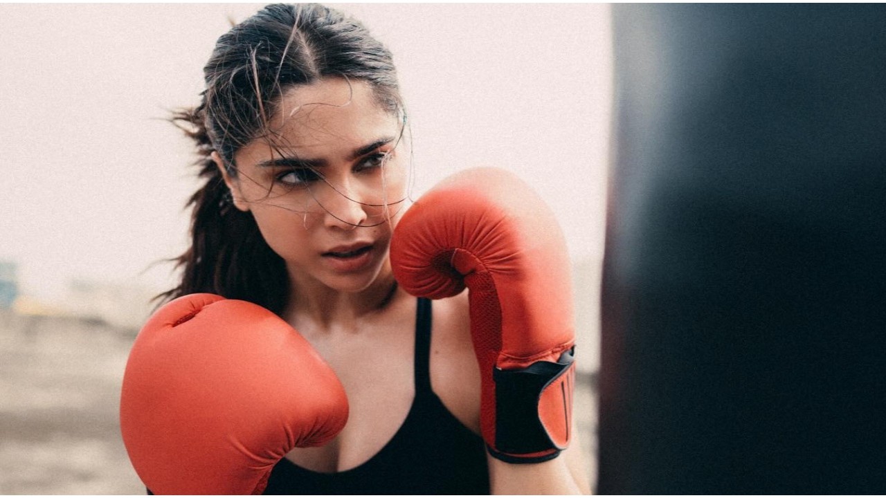 Vedaa: Sharvari is ready to ‘pack a punch’ in new ‘Beast Mode’ PICS; rumored BF Sunny Kaushal reacts