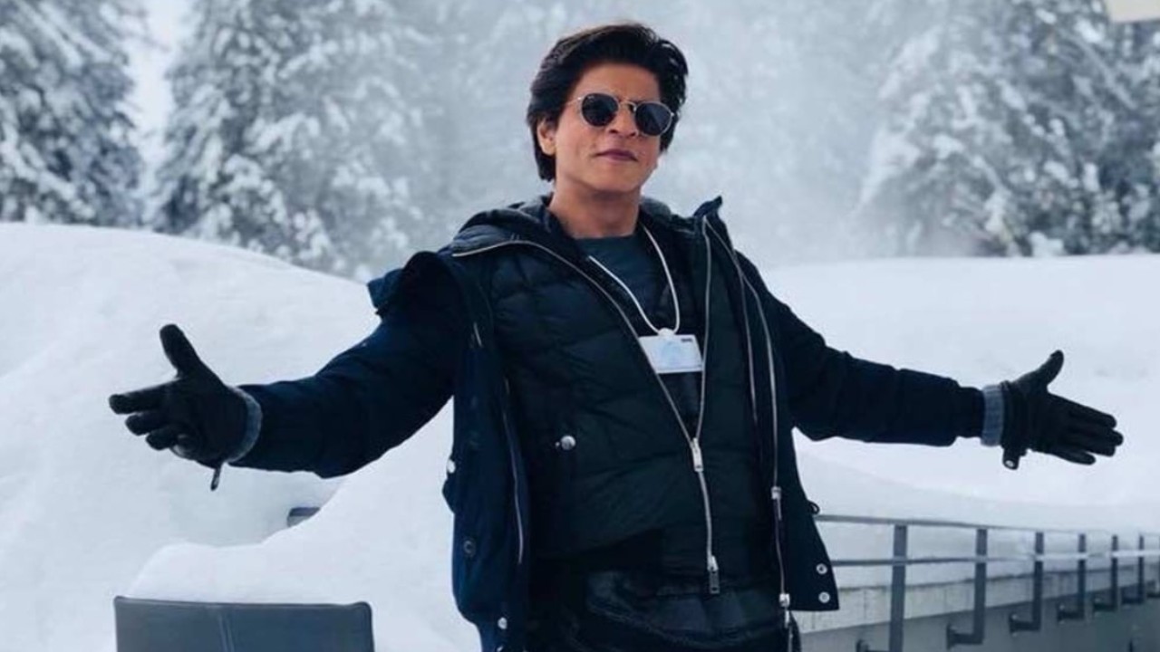 Shah Rukh Khan says he is ‘fooling you all’ with his signature arms out pose, REVEALS how it was invented