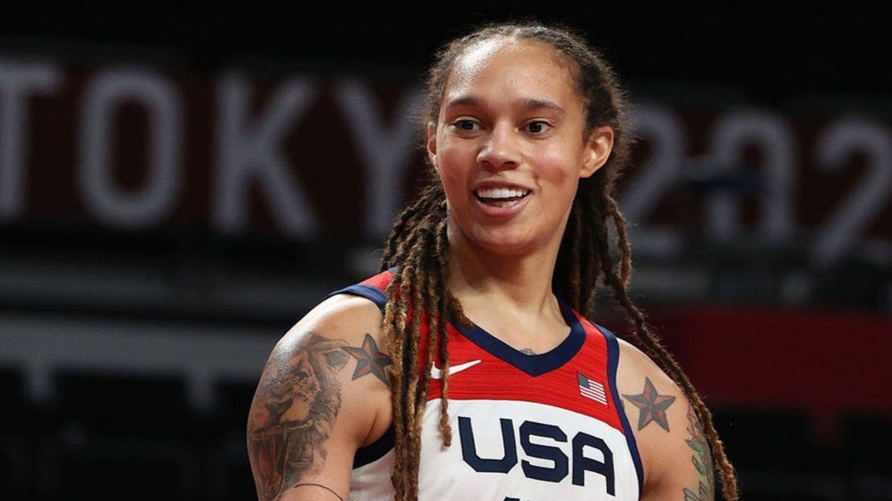 Did Brittney Griner Really Kneel During Olympics 2024? Exploring Viral Trend 