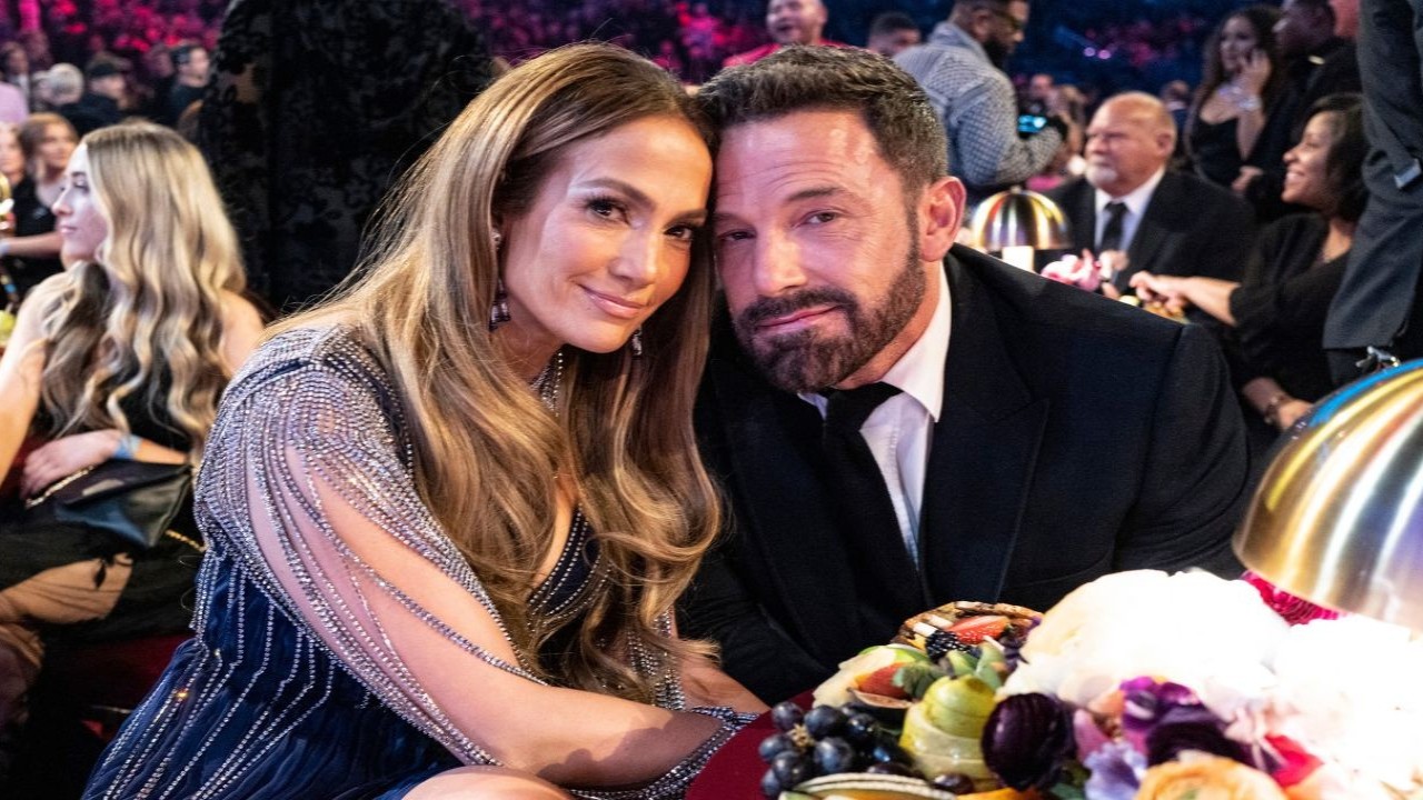 Review: Jennifer Lopez raved about “Mrs. Affleck” after her wedding to Ben Affleck