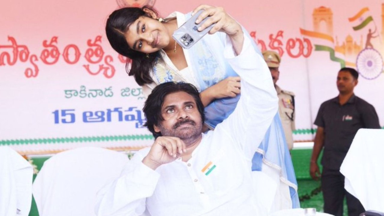 Independence Day 2024: Pawan Kalyan clicks selfie with daughter Aadya; Mahesh Babu, Jr NTR, Allu Arjun and others send wishes to fans