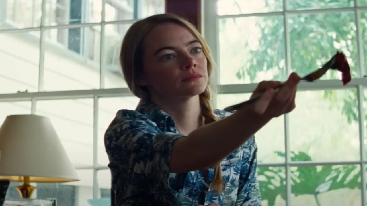 Emma Stone (CC: YouTube/Kinds of Kindness Official Trailer)