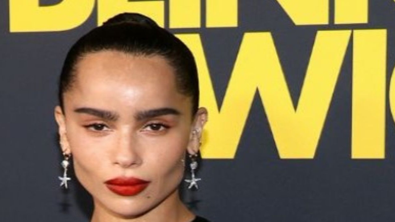  ‘It Was Very Hurtful’: Zoë Kravitz Regrets Leaving Mom Lisa Bonet To Live With Dad Lenny Kravitz Post-Divorce At Age 11