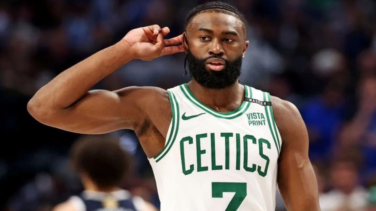 Jaylen Brown Disses Kevin Porter Jr Over ex-GF Kysre Gondrezick: ‘Learned To Touch Her Without Using My Hands’