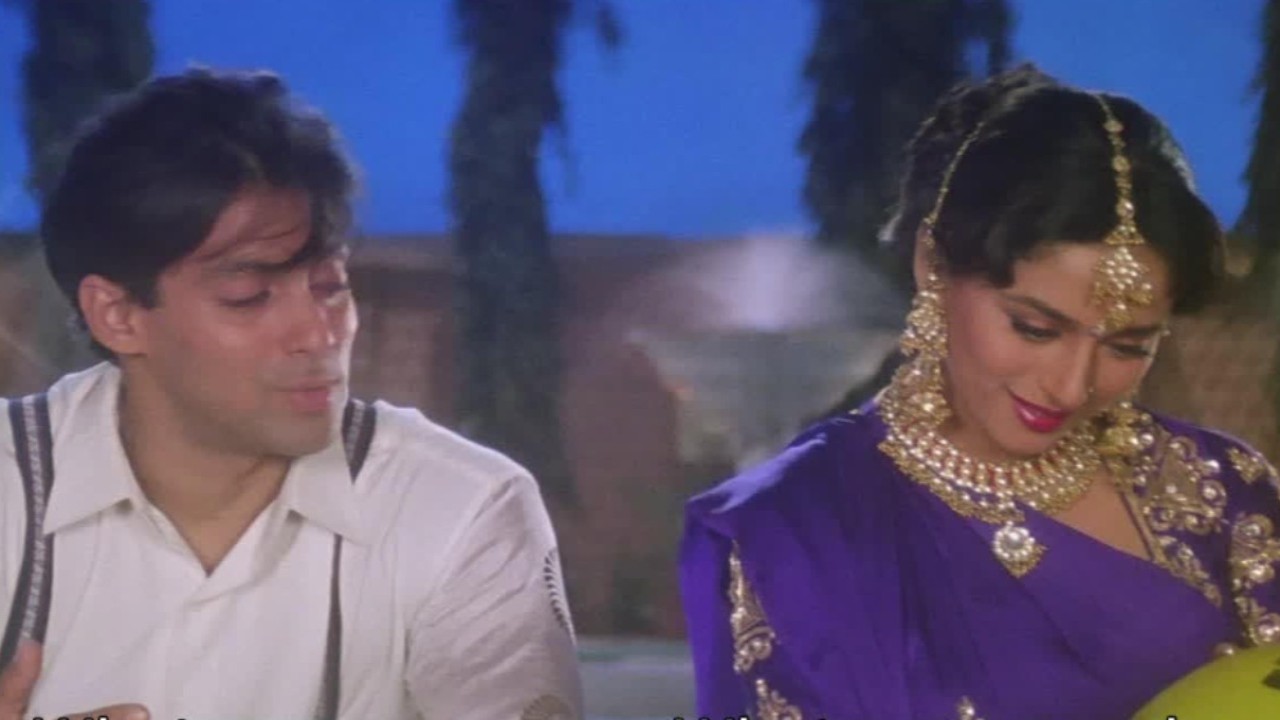 『Hum Aapke Hain Koun』など、家族の絆の本質を捉えた映画 9 本