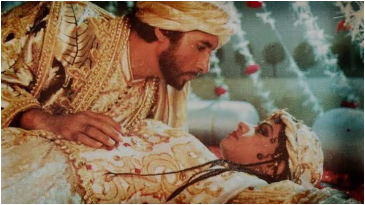 5 Amitabh Bachchan and Sridevi movies to watch that prove their acting prowess