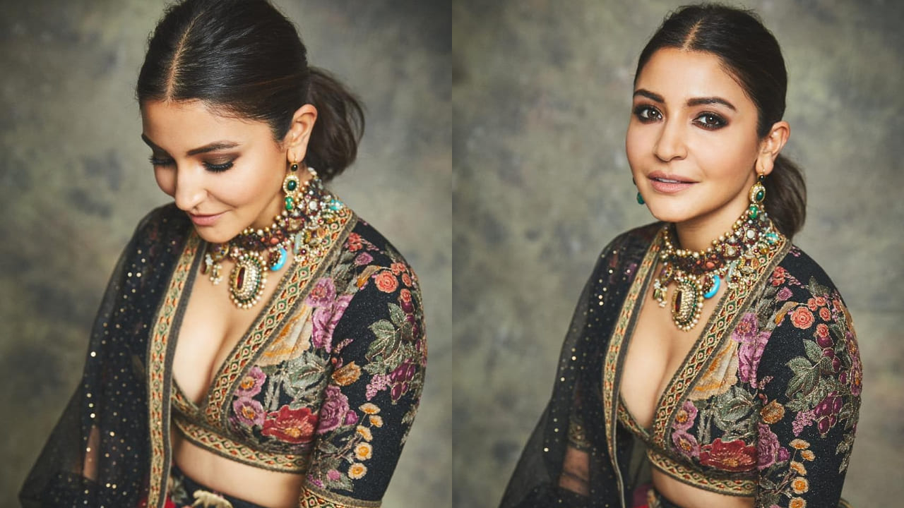 Anushka sharma black lehenga best sale