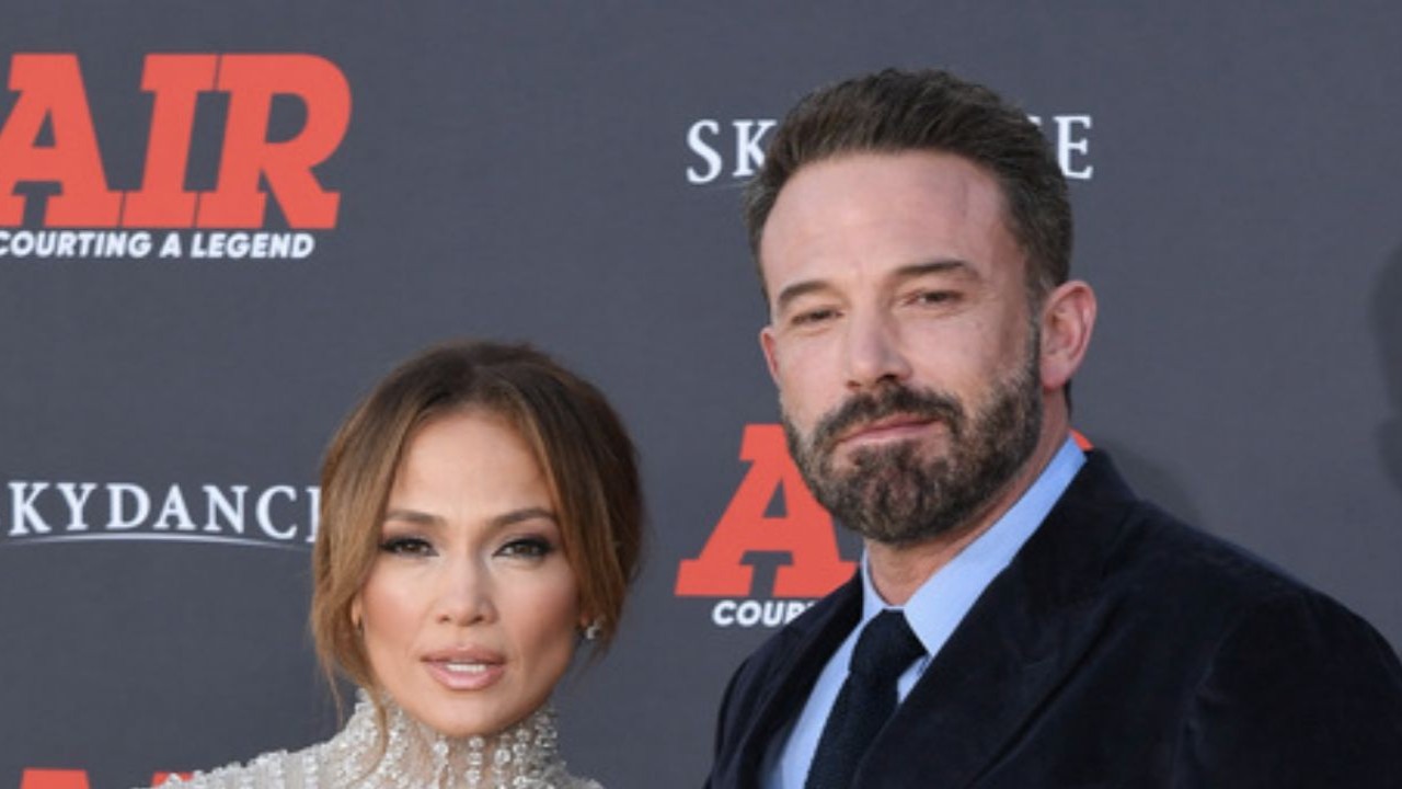  Throwback To Jennifer Lopez And Ben Affleck Tying The Knot For Second Time As Pop Star Files For Divorce On SYMBOLIC Date