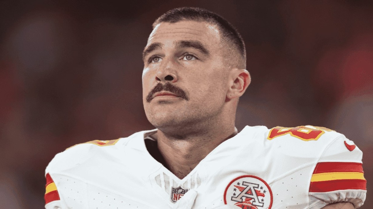 What color are Travis Kelce’s eyes? We have the answer