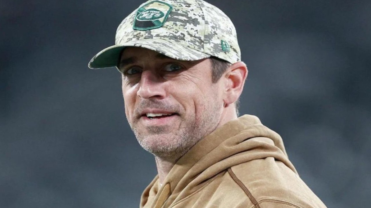 Aaron Rodgers Jets Mandatory Minicamp Controversy Blamed on ‘Midlife Crisis’ by Randy Scott