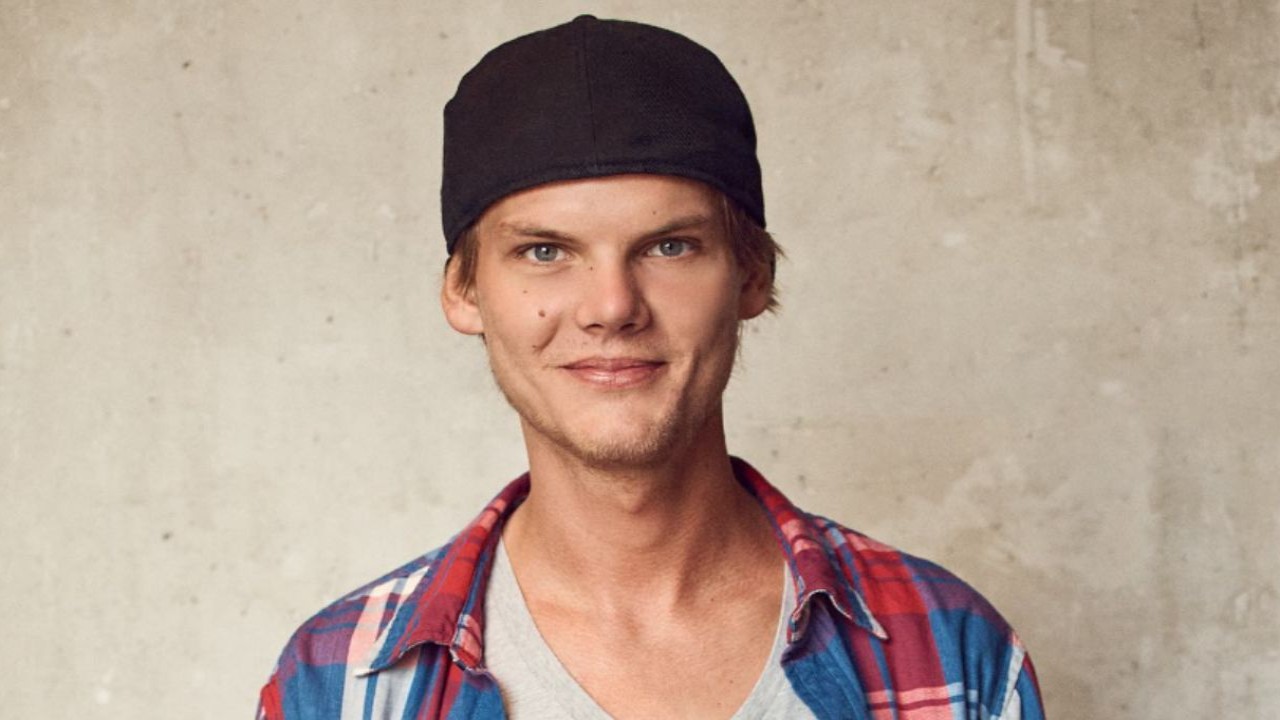 Avicii’s Personal Belongings To Go For Charity Auction 6 Years Following His Tragic Dea...